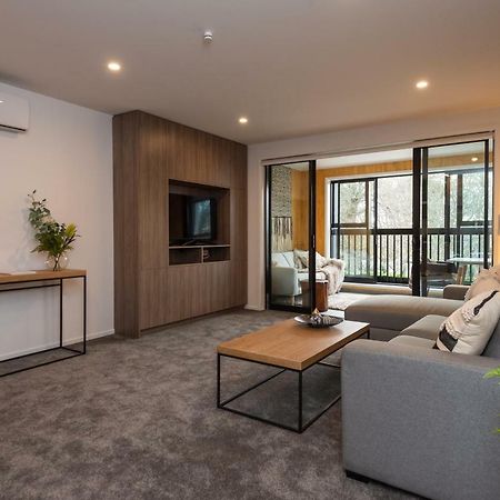 Penthouse With Park View Apartment Christchurch Exterior photo